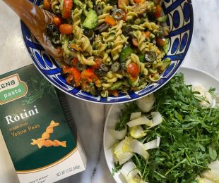 Strawberry Snap Pea Salad with Lime Basil Vinaigrette - Bonicelli Cooking  Club